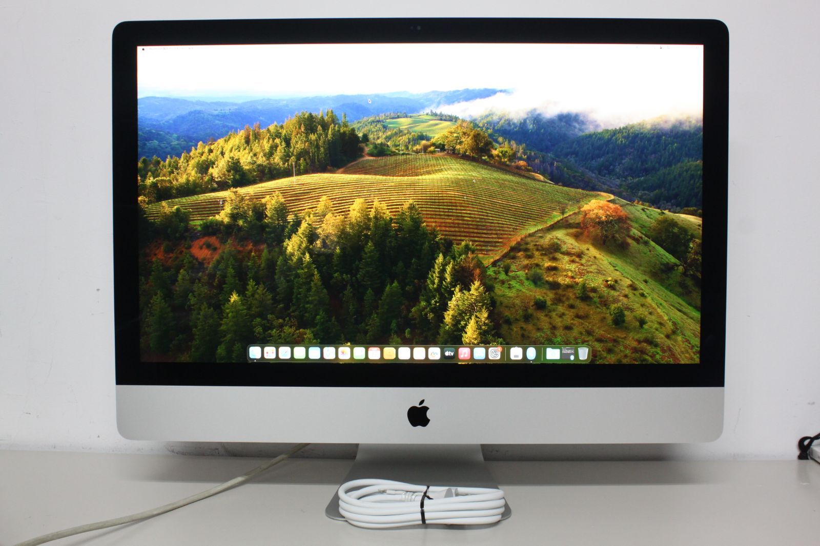 iMac 27インチ 2020 Retina 5K 512GB/8GB MXWV2J/A - メルカリ
