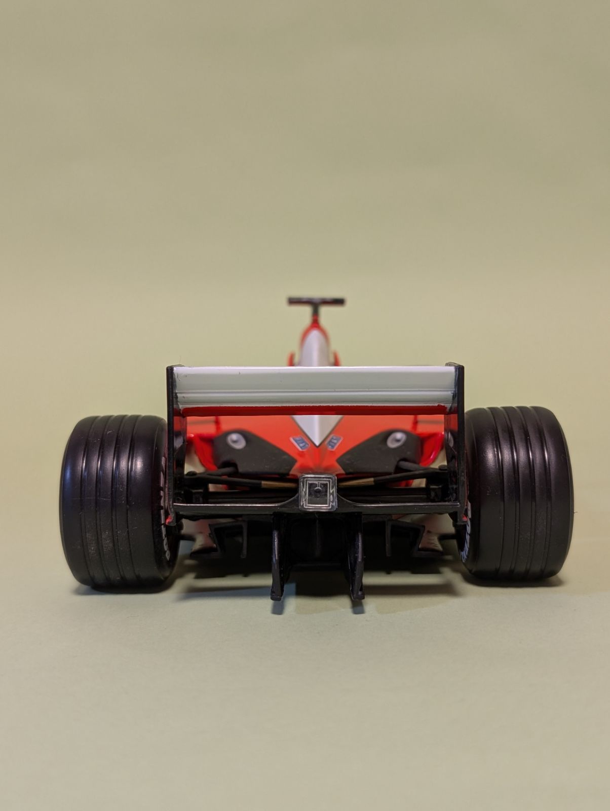 フェラーリ　２００２　プレミアエディション　シューマッハ　＃１　マテル　1／18 2002年序盤戦限定マシン 1/18 マテル フェラーリF2001 2002年モデル
