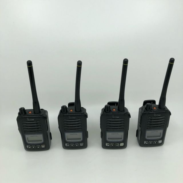 4台セット IC-D60&BC-161&BC-165 登録局 廃局 充電器 ICOM
