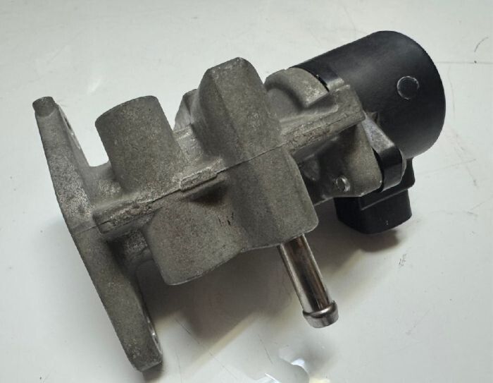 トヨタ アクア プリウス EGR バルブ AQUA Prius Valve EGR W MO 2011 12 - 2014 12 1NZFXE..NHP10 TOYOTA 純正 Genuine JDM