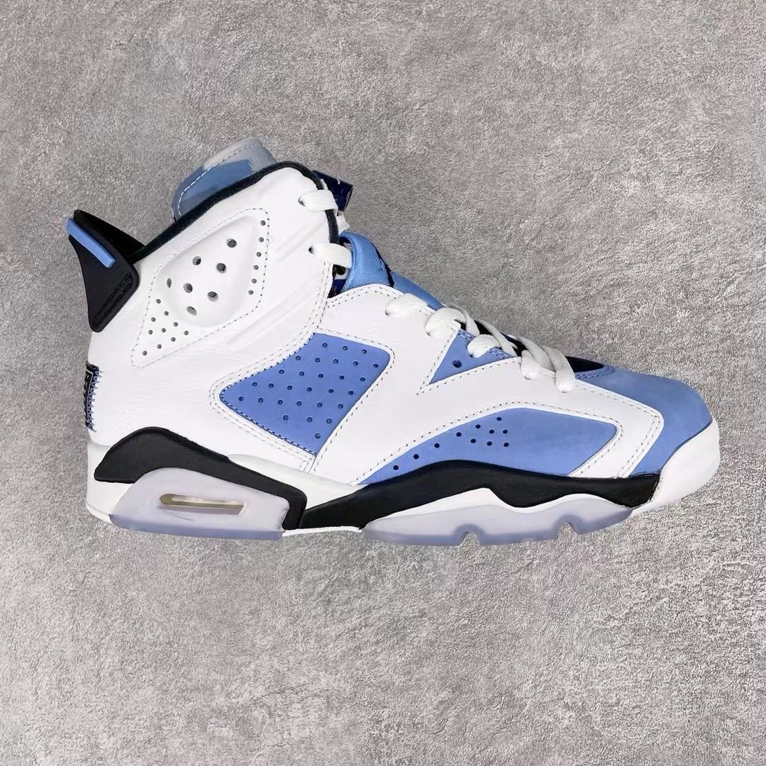 NIKE AIR JORDAN 6 RETRO UNC スニーカー