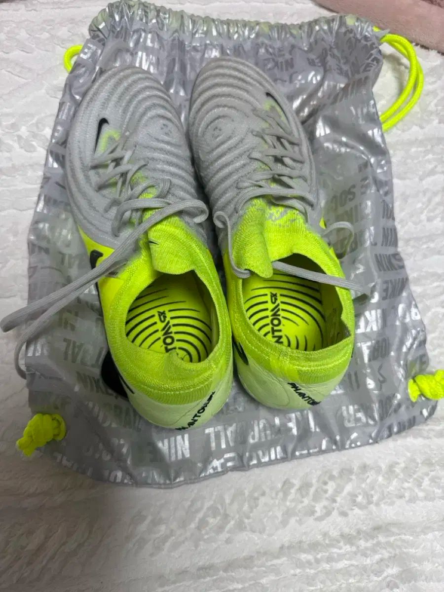 100％品質保証。 FANTOM GX2 エリート サッカーシューズ FG 280 今がお得！