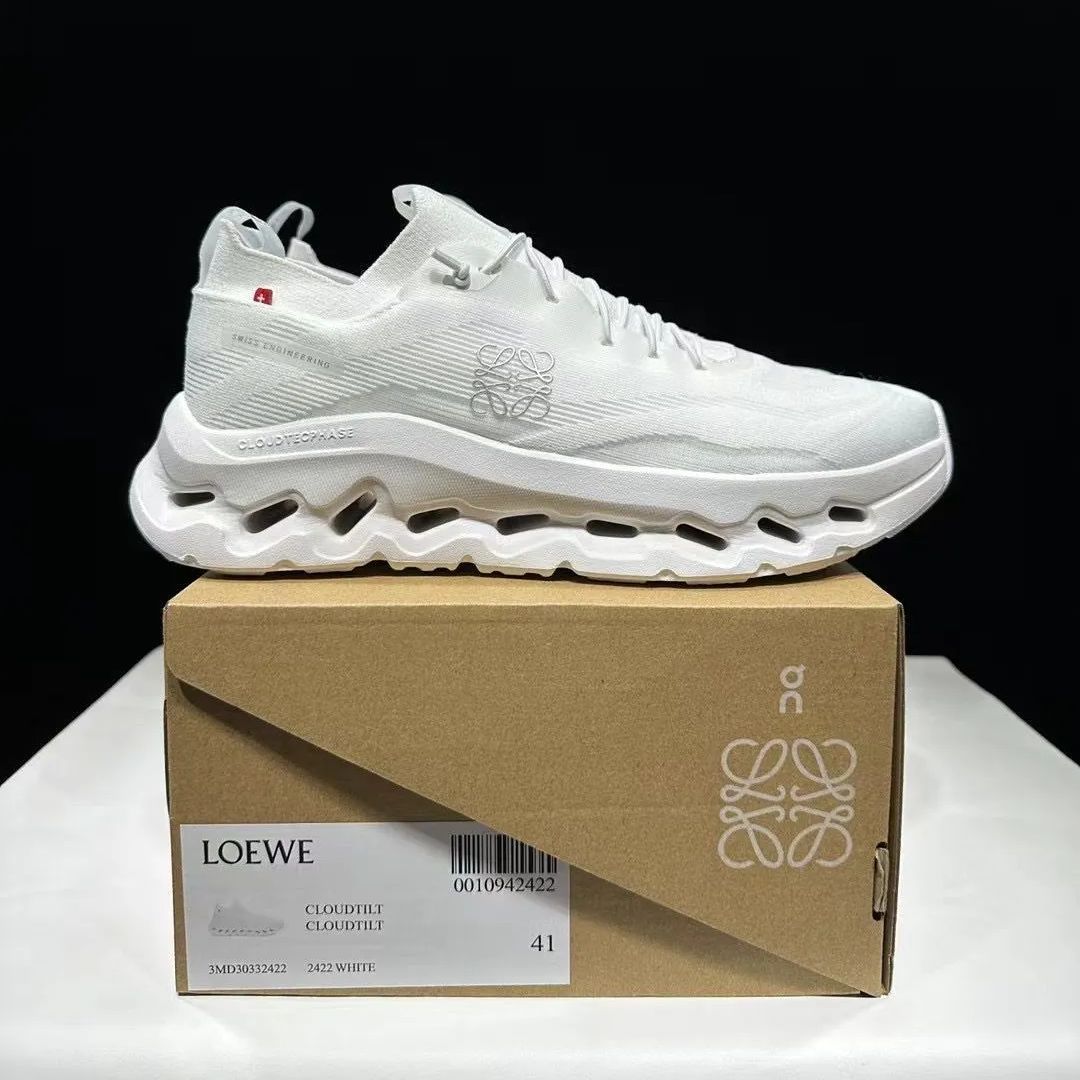 【新品、未使用】 LOEWE×On Cloudtilt　ロエベ×オン　メンズ レディース ランニングシューズ ランシュー ロード マラソン  トレーニング スポーツ スニーカー 厚底 陸上 ランニング用品