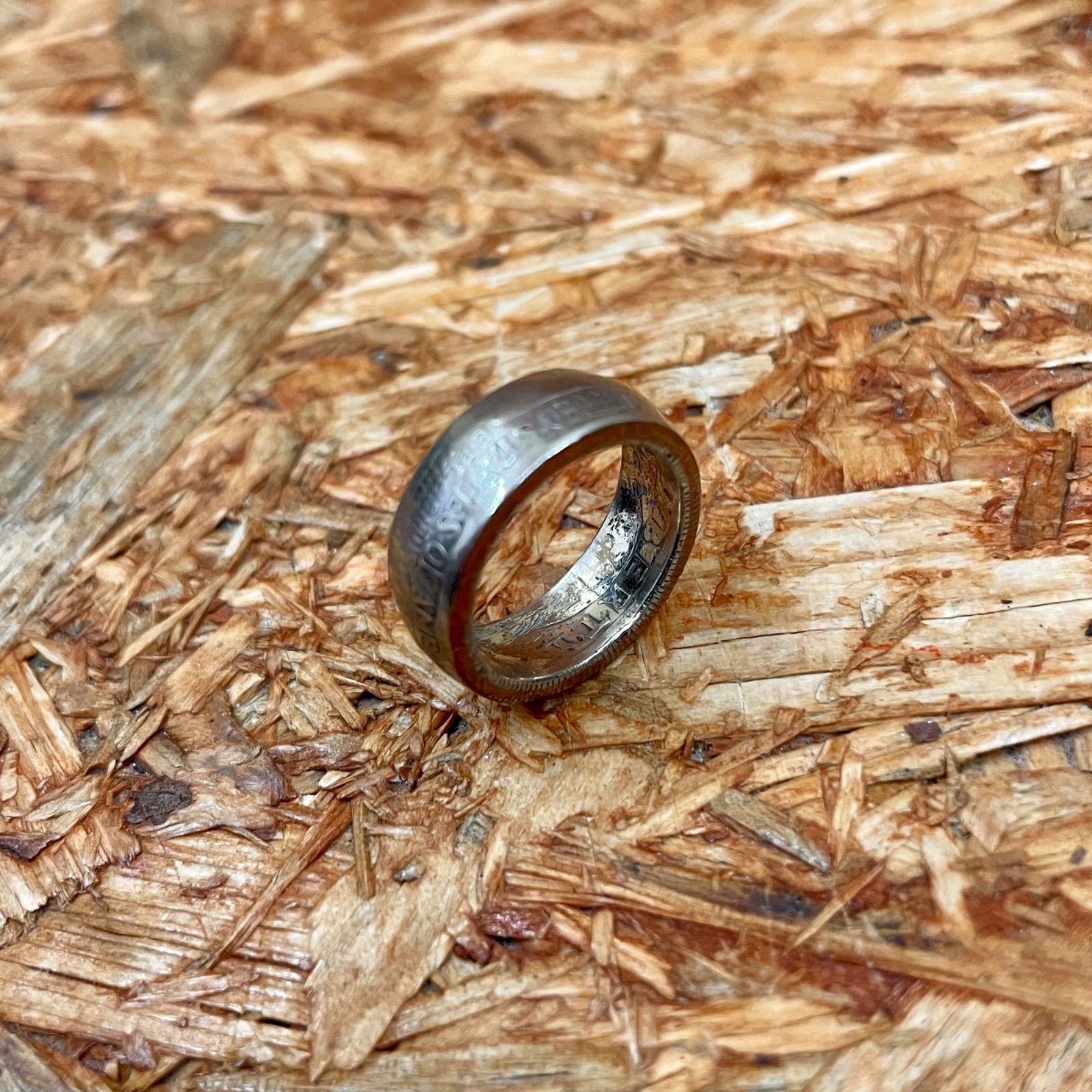 3】オールドコインリング 25セント ハンドメイド 指輪 ピンキーリング オリジナル ヴィンテージコイン アクセサリー USA アメリカ 硬貨  ウォーターダラー ビンテージ VINTAGE - メルカリ