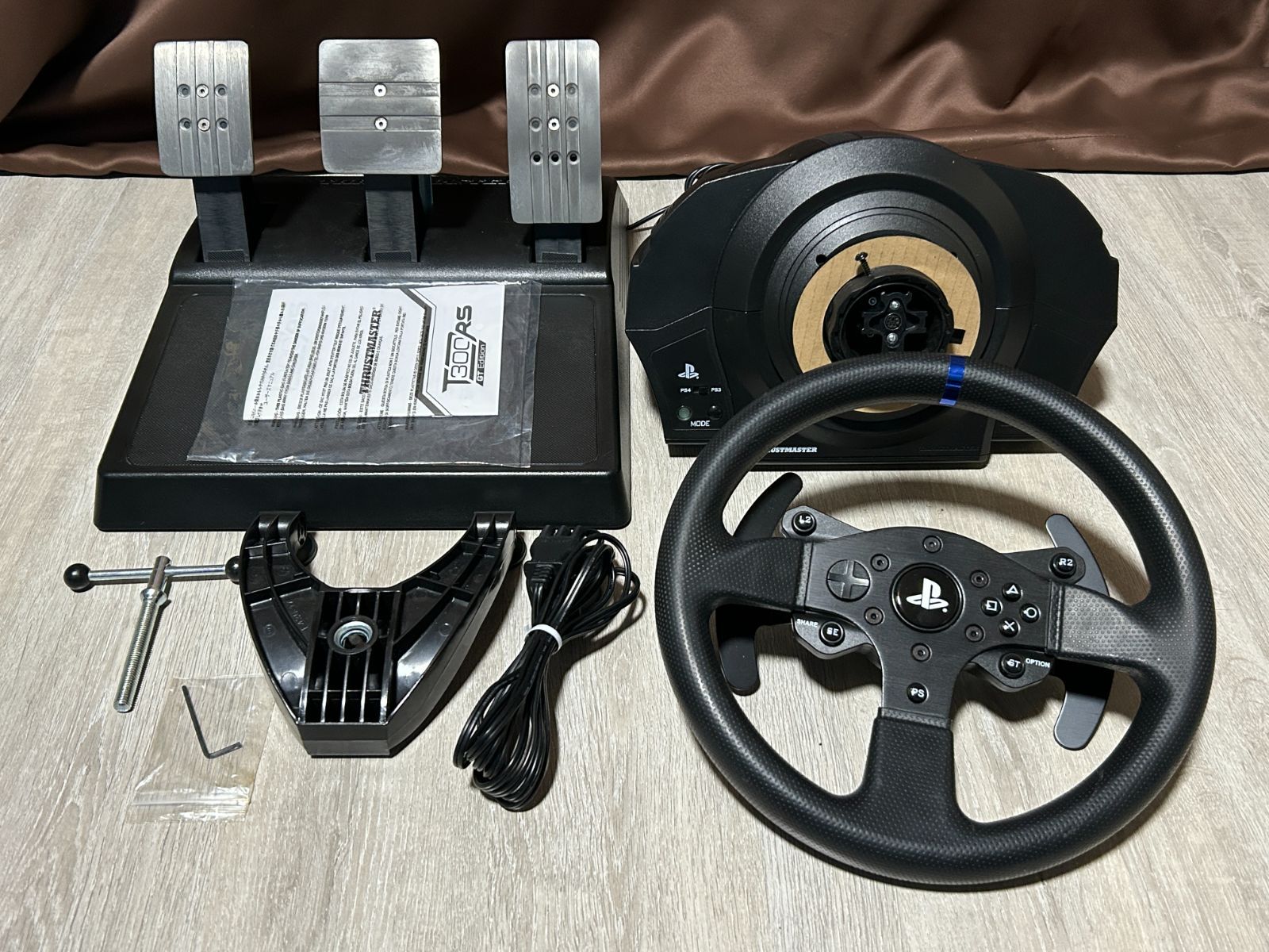 THRUSTMASTER T300RS GT Edition【修理品】 ハンコン - メルカリ