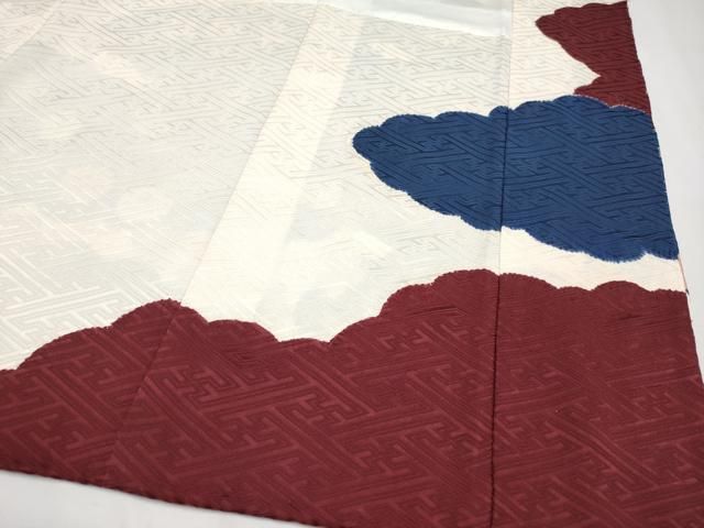 上 中国三大刺繍