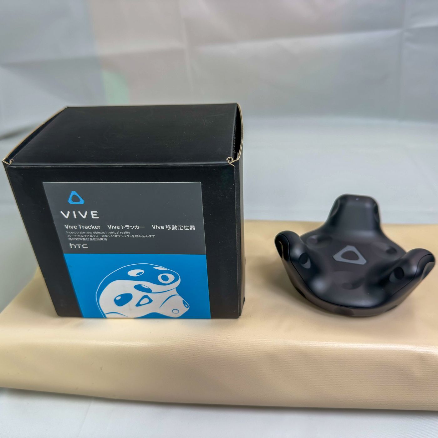 HTC VIVE VRヘッドセット＋デラックスオーディオストラップ＋