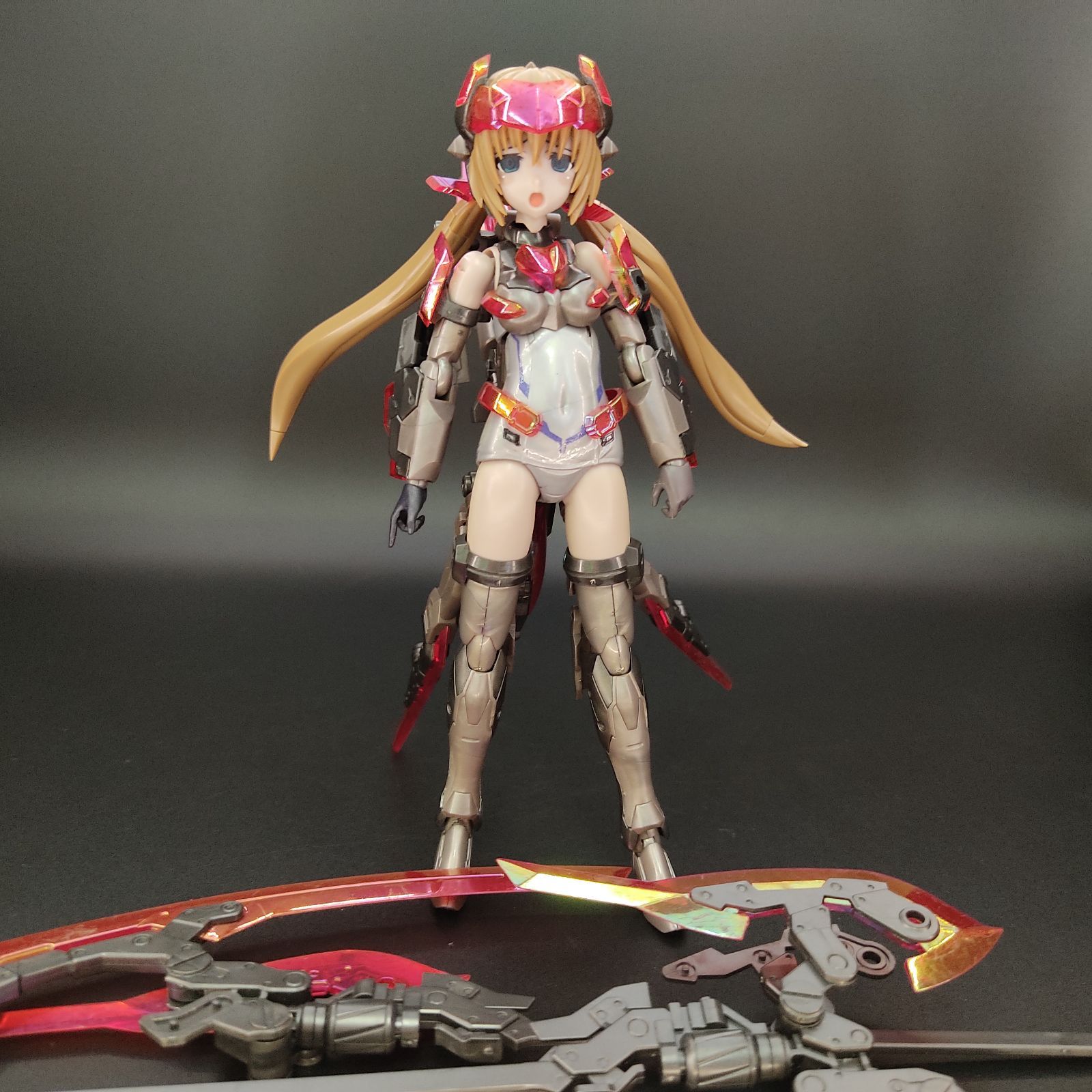 美少女プラモデル　フレームアームズ・ガール　ジャンク品　塗装済 フレームアームズ・ガール 【ジャンク品】 フレズヴェルク