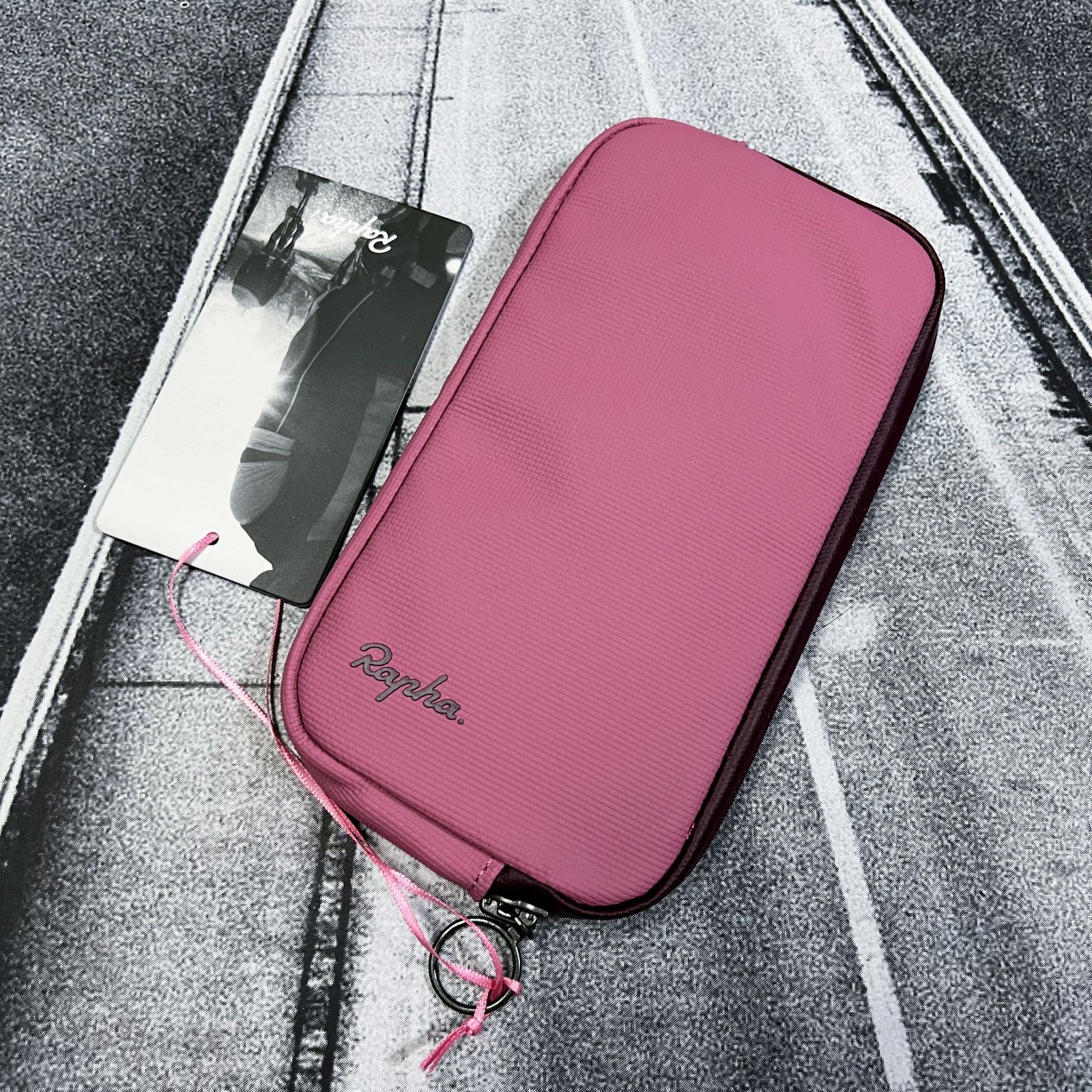 新品 Rapha + Patta 特別限定版 エッセンシャルケース ラージサイズ 新品 Rapha + Patta 特別限定版 エッセンシャルケース ラージ