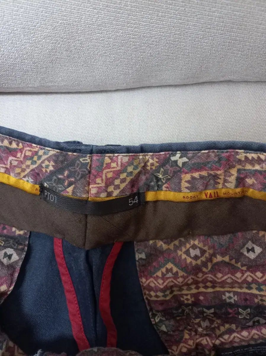 チノパンツ