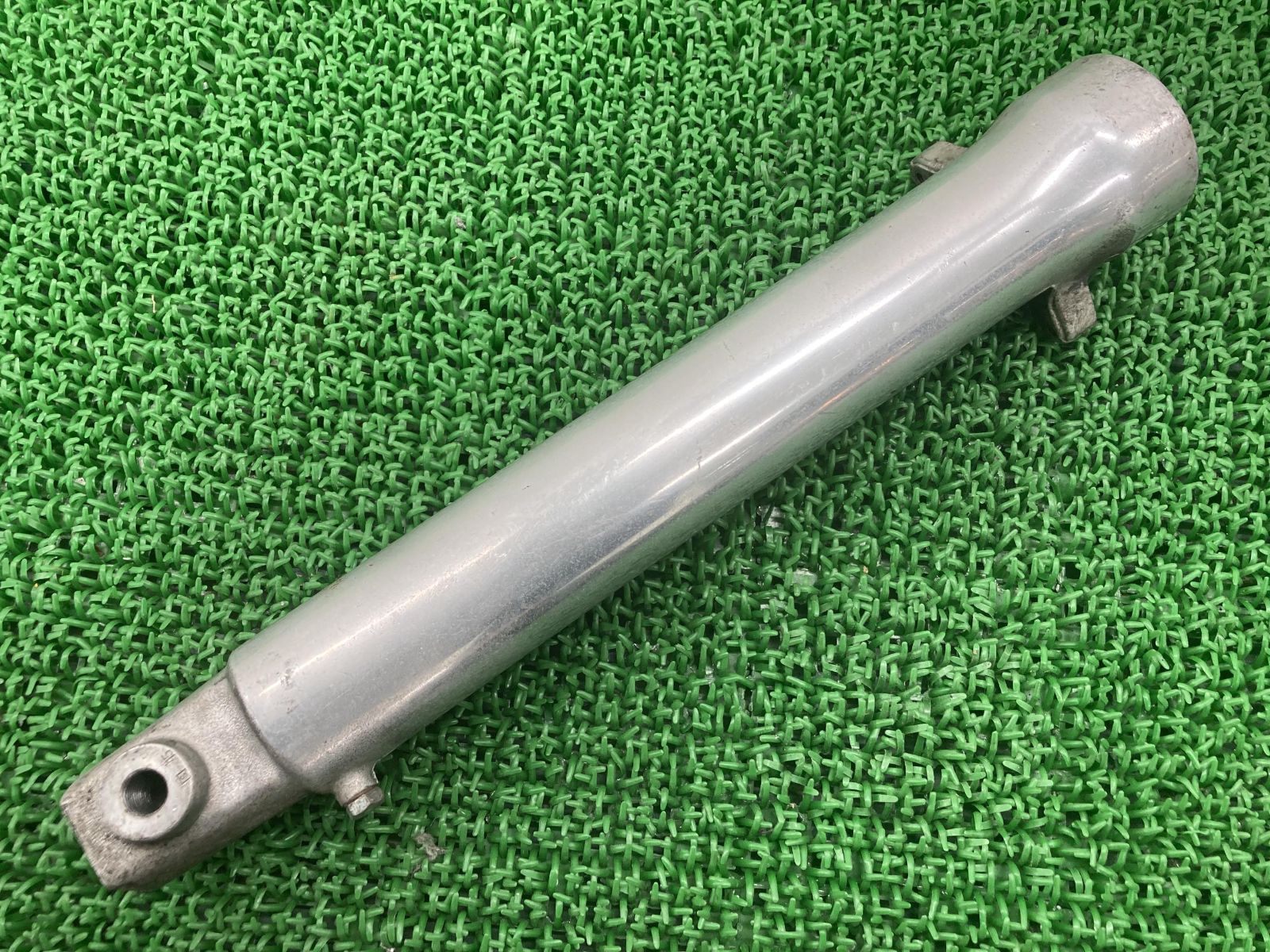TZR250 アウターチューブ 左 Y116 ヤマハ 純正 中古 バイク 部品 1KT ボトムケース 割れ欠け無し 曲がり無し 品薄 車検 Genuine