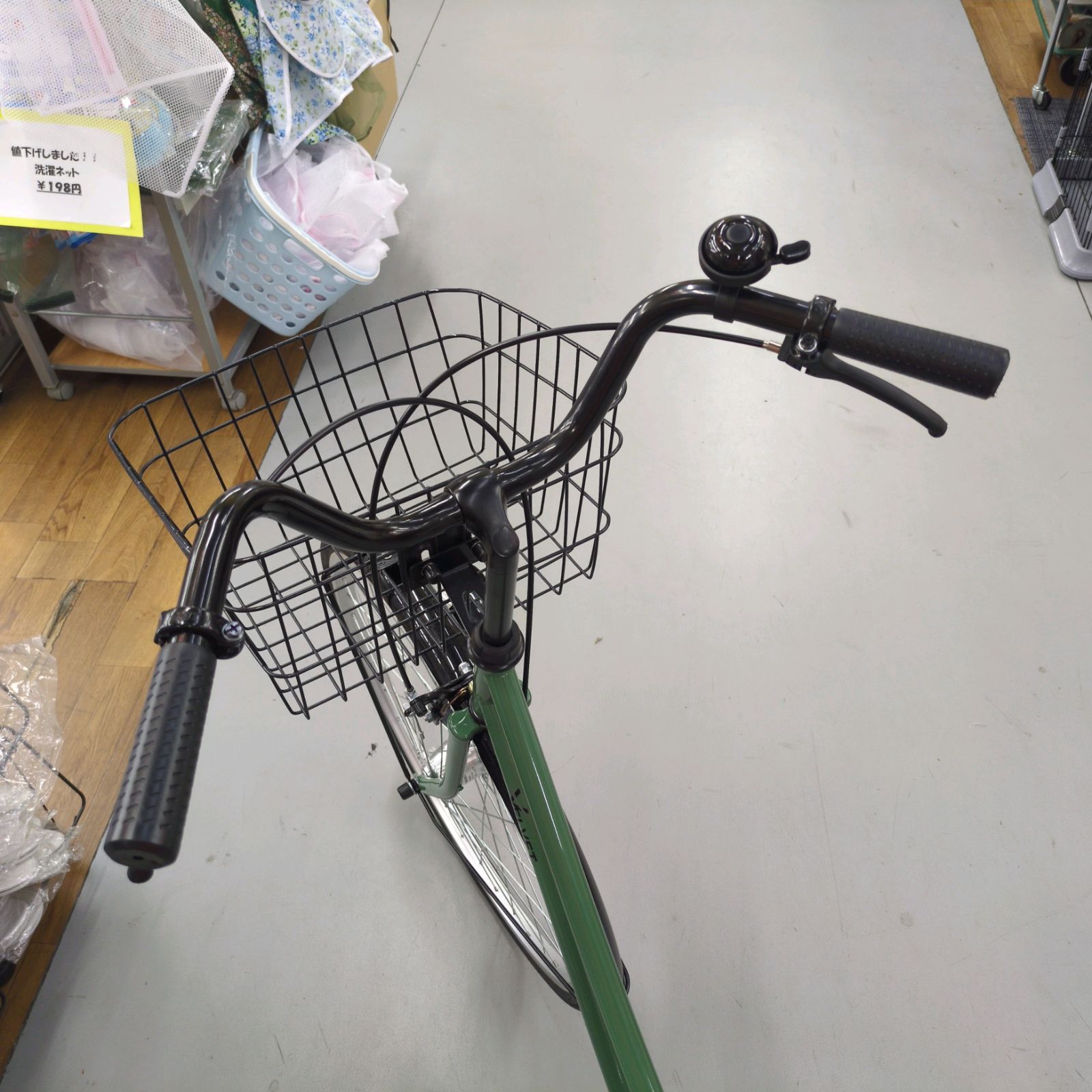 J530 ☆数回使用の美品☆普通自転車☆VELVET☆LEDオート☆26インチ