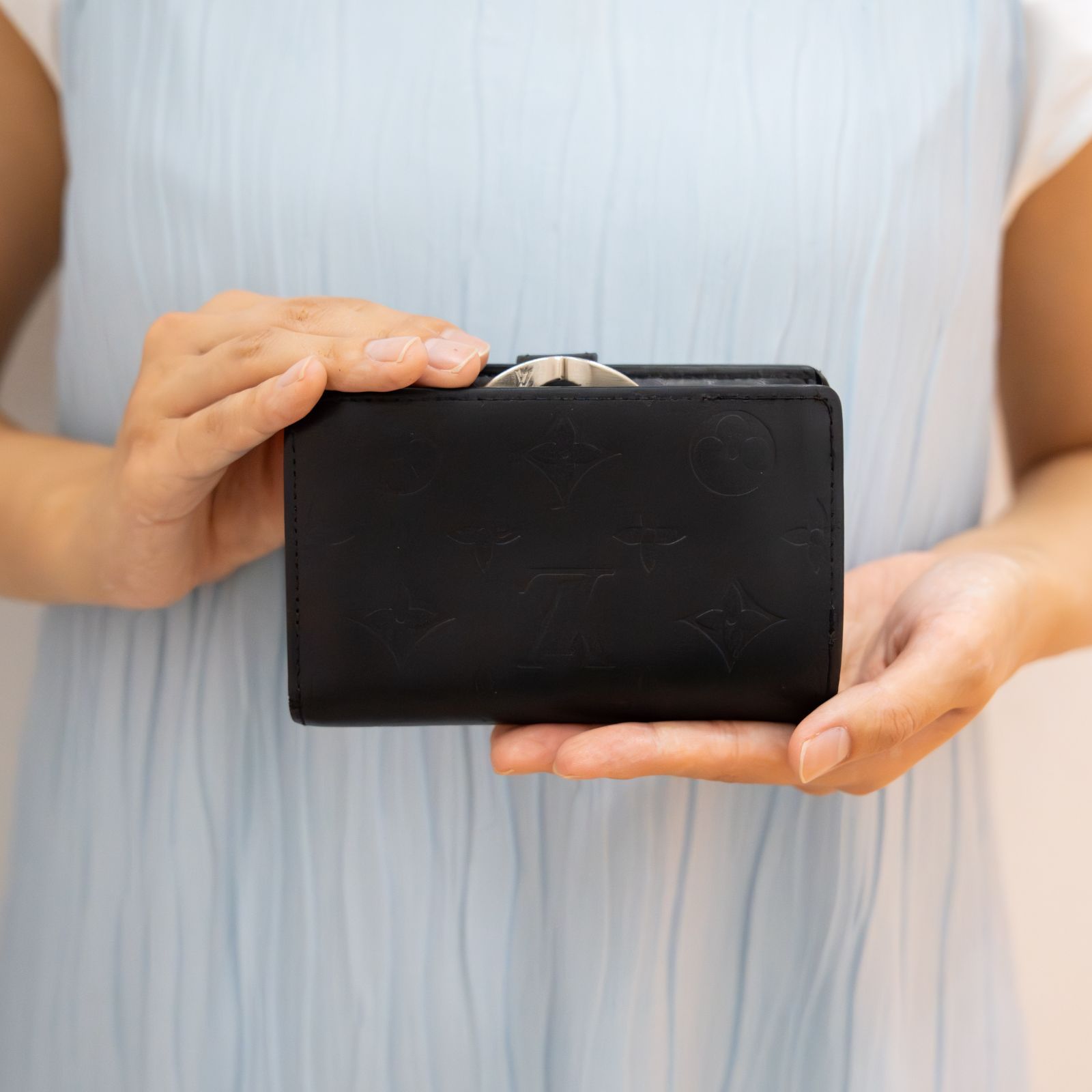 【美品】ルイ・ヴィトン　ヴィエノワ　モノグラム　折り財布　がま口 LOUISVUITTON ルイヴィトン モノグラム ポルトフォイユ