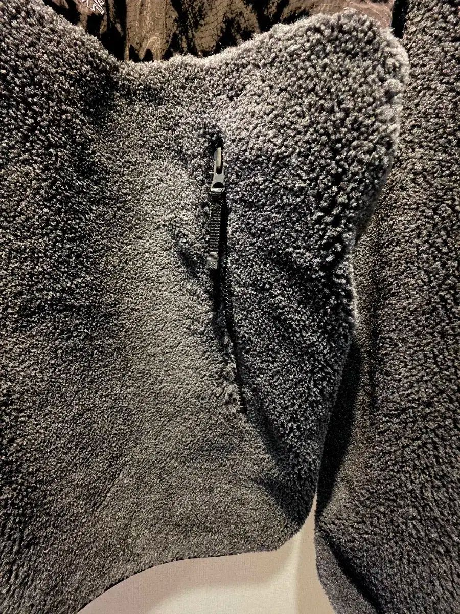 ブラックジャケット