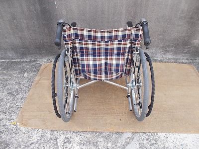 座幅42cmレッグサポートなし