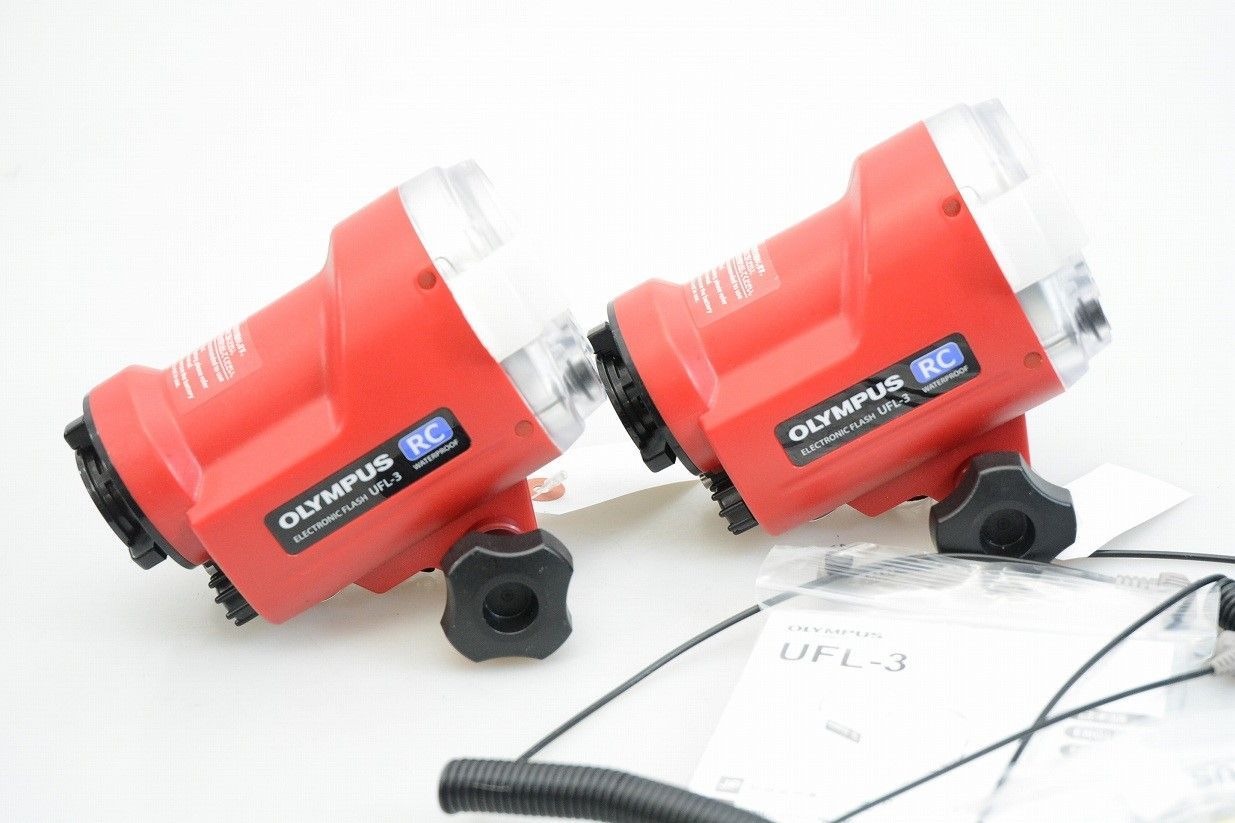 Olympus オリンパス UFL-3 水中専用フラッシュ 2個セット[Camera Olympus オリンパス UFL-3 水中専用フラッシュ 2個セット[Camera