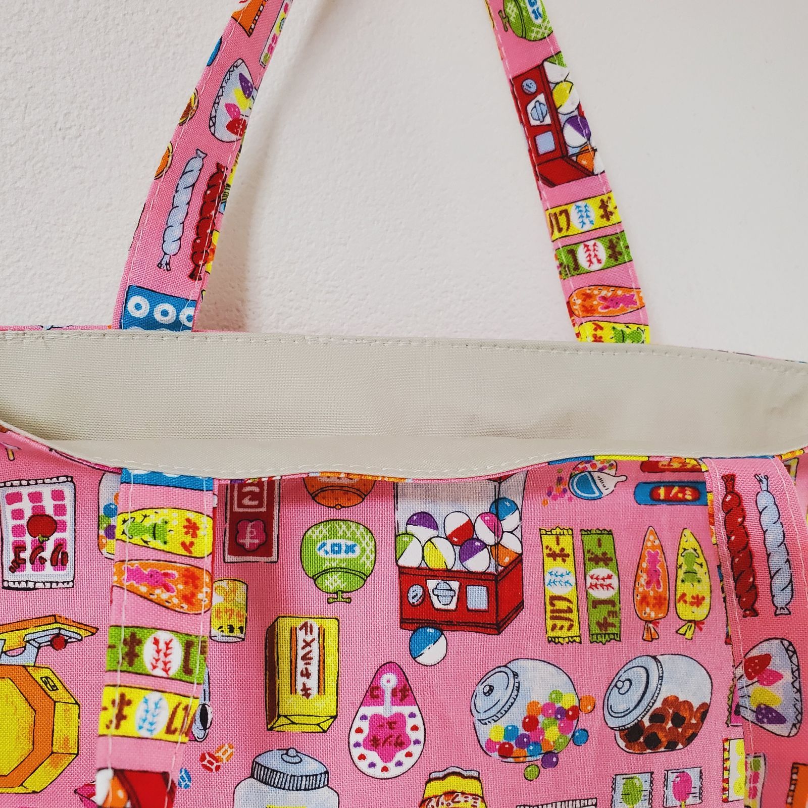 限定セールをすべて ハンドメイド メルカリ - 新品 丸底トートバッグ(駄菓子)手作り トートバッグ