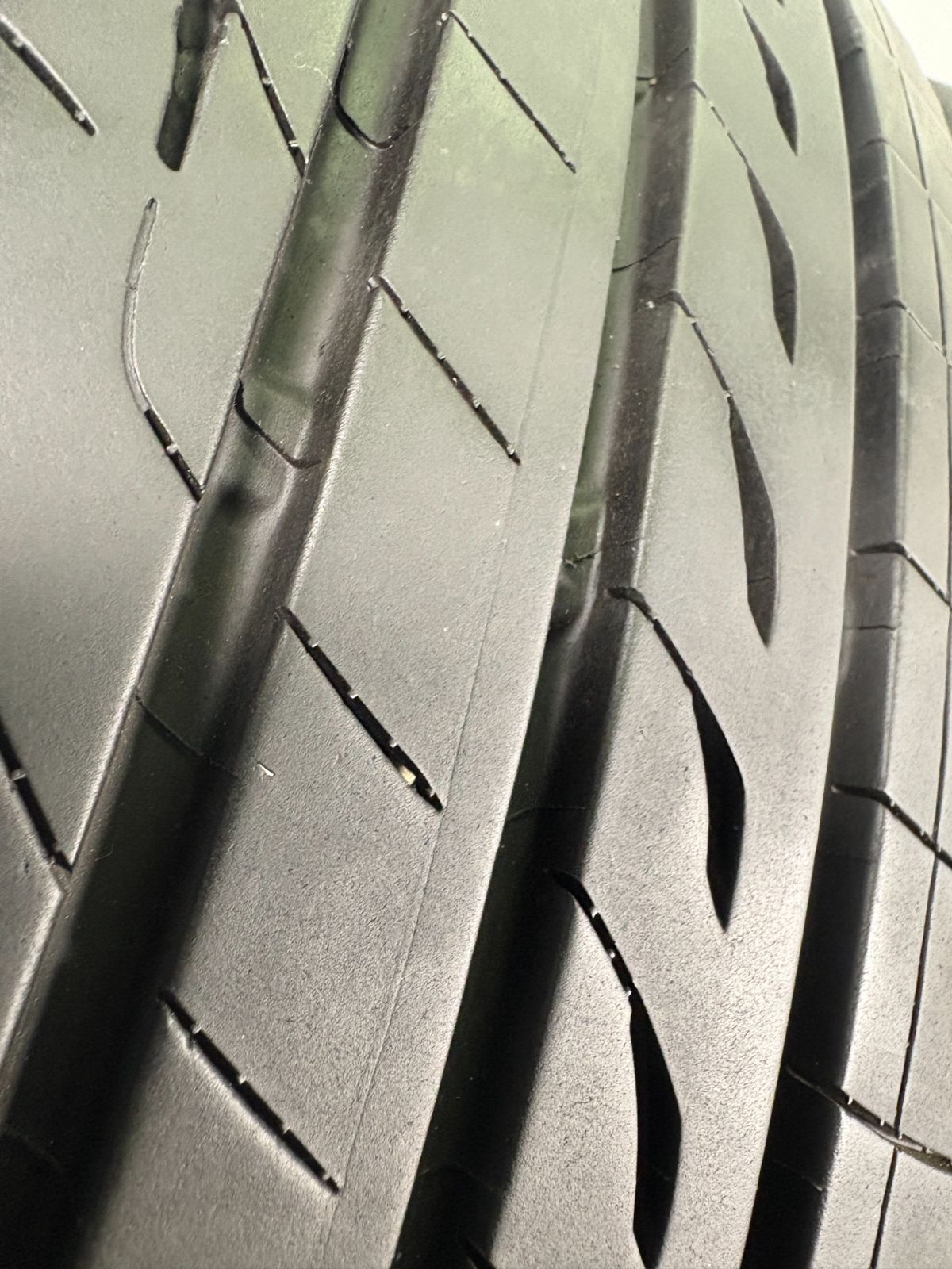 【最短翌日配送】 215 60R16 ブリヂストン REGNO GR-XIII 製 4本 夏タイヤ ノーマル TA632 簡単な