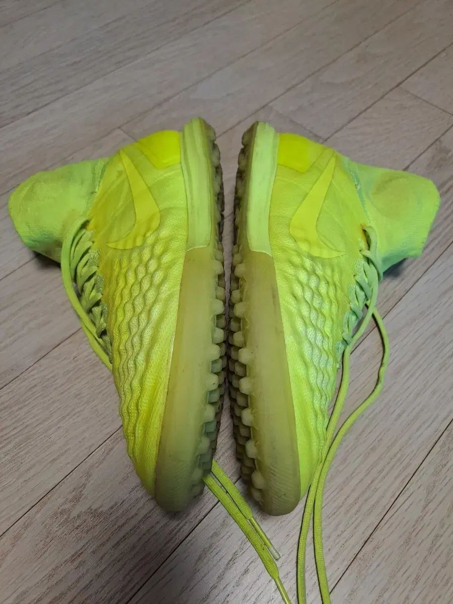 260 サッカーシューズ