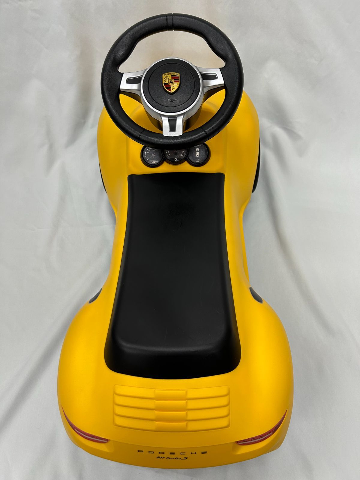 1/43 ゲーム・おもちゃ・グッズ ポルシェ 乗用玩具 イエロー