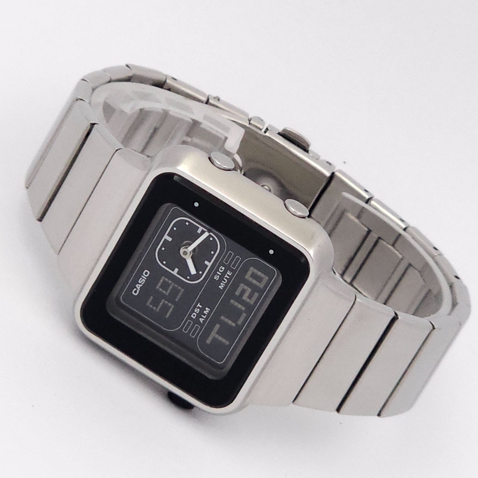 CASIO カシオ FUTURST LAQ-2000D アナデジ QZ 動作品 - メルカリ