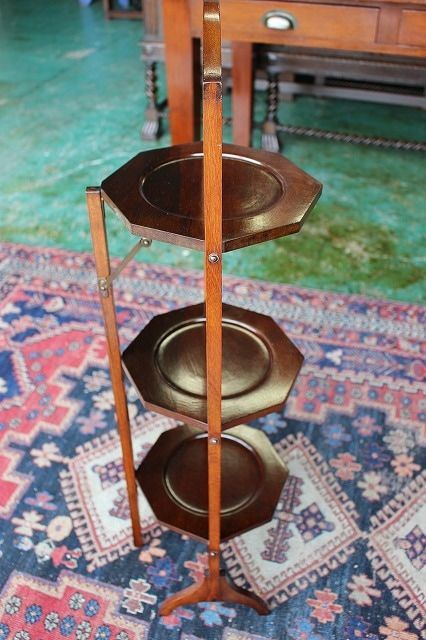 MONOPLANE イギリス製アンティーク 折りたたみケーキスタンド 木製