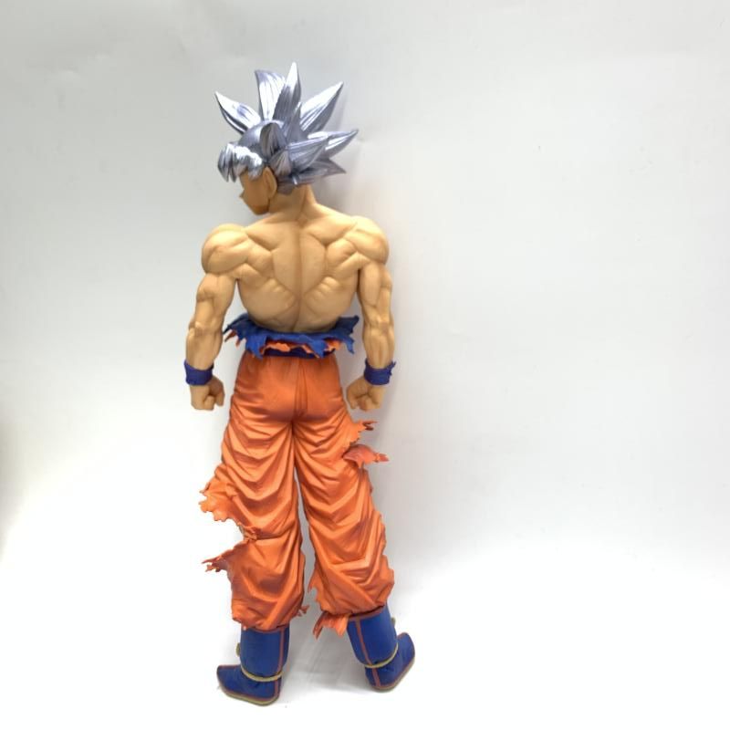 孫悟空フィギュア　ペイント済み完成品　中古　台座付き 71kW9aolunL._UF894,1000_QL80_.jpg
