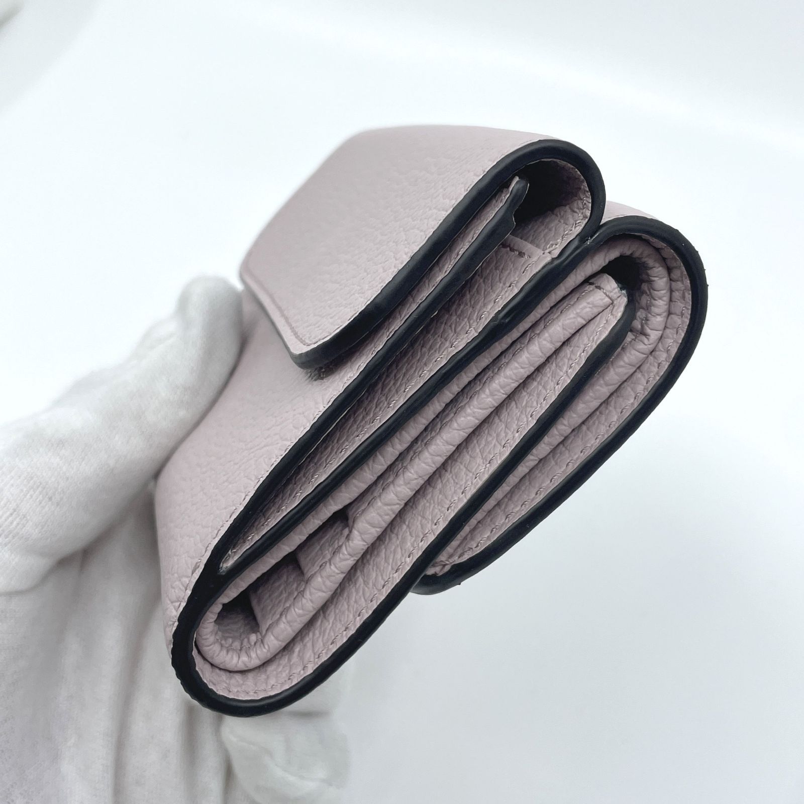 美品 クロエ アルファベット スモール トリフォールド ウォレット ピンク系 楽天市場】クロエ chloe 財布 三つ折り財布 CHC21WP945 F57