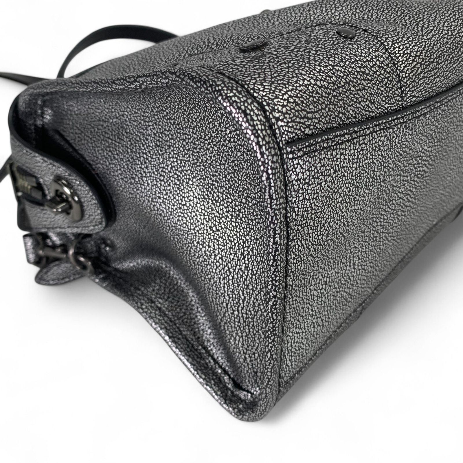 COACH コーチ メタリック レザー ショルダー サッチェルバッグ