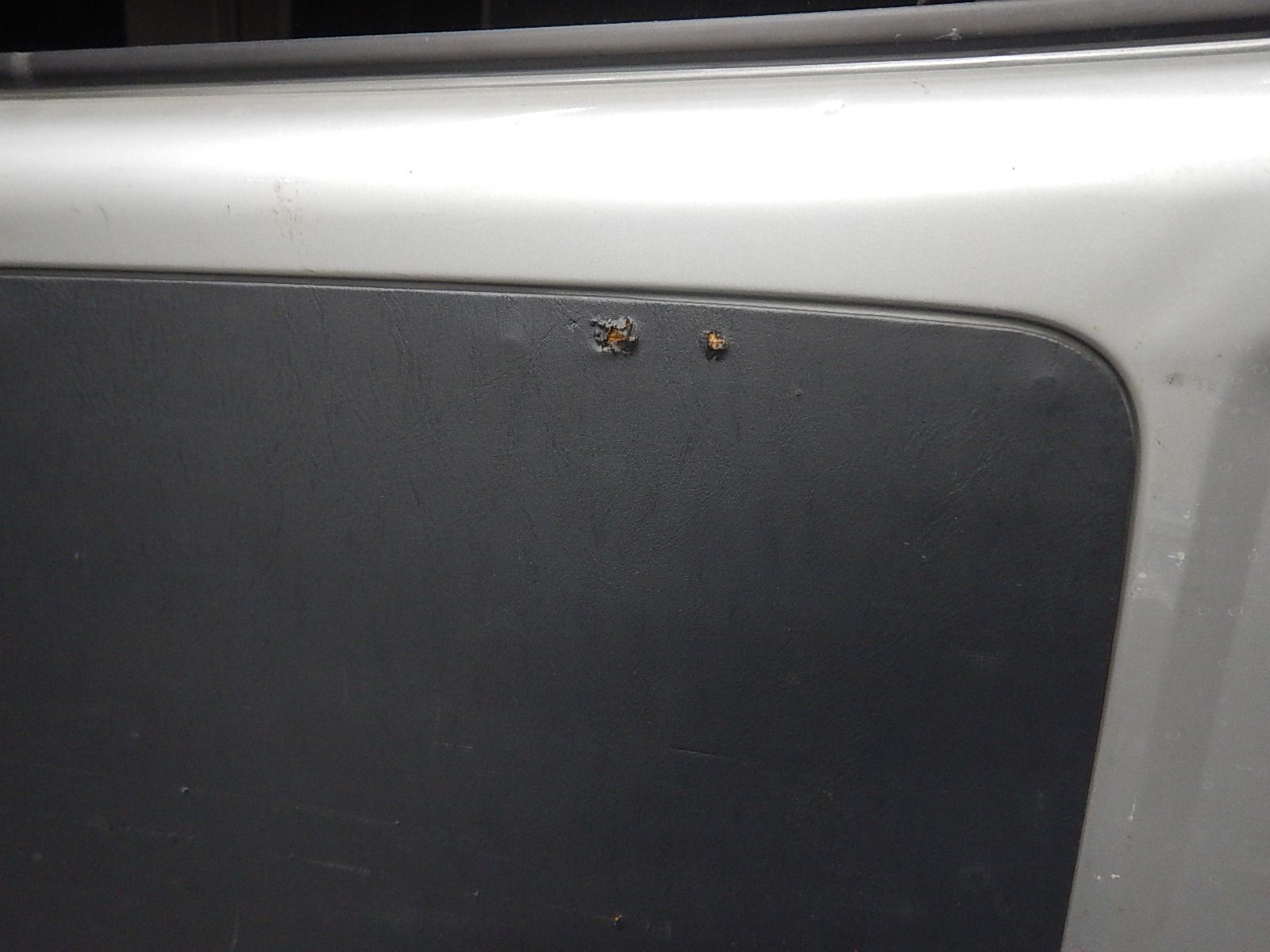 DA62W バックドア