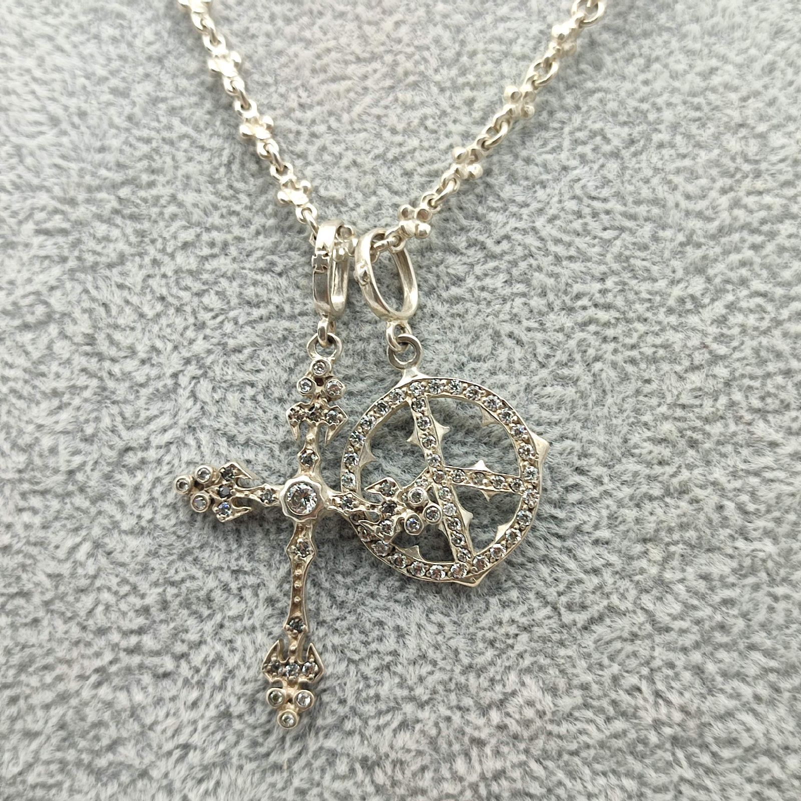 ローリーロドキン　定番品　クロス✖️ハートペンダント　チャーム　ペンダントトップ ローリーロドキン フラワークローバーチェーン エンジェルクロス
