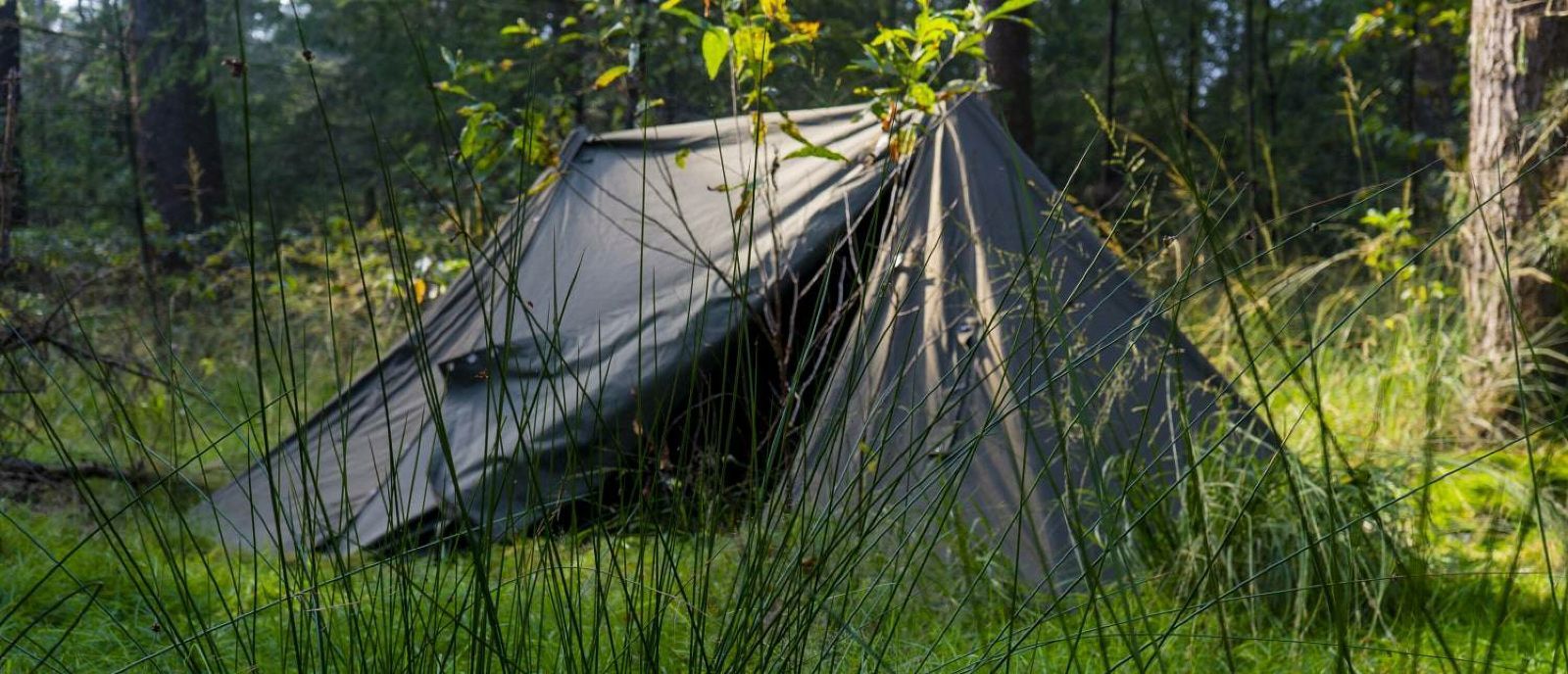 ブッシュクラフトスペイン】Lavvu ポーランド軍テント拡張幕 軍幕