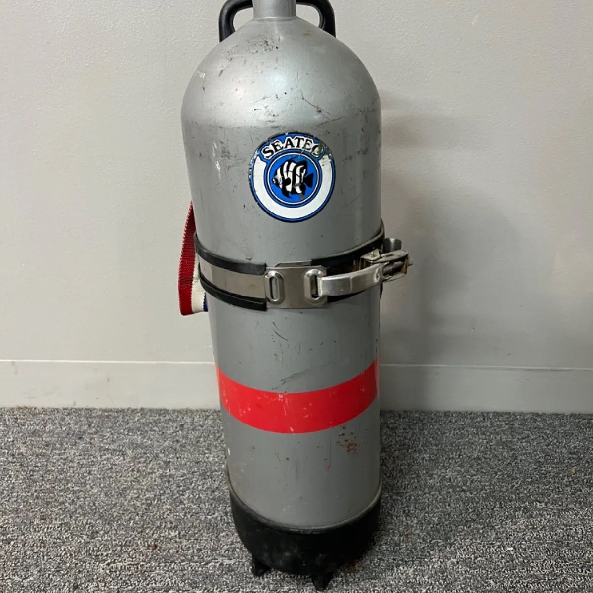 ︎ ダイビングボンベ 18kg ダイビングタンク 現状品
