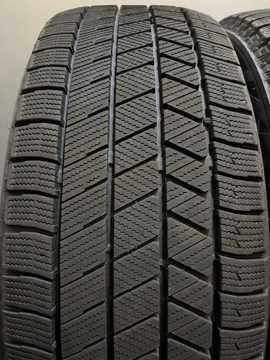 225|60R17 BRIDGESTONE|VRX3 24年 マイスター 17インチ 7J 35 114.3 5H スタッドレス 4本 アルファード ヴェルファイア 南7-K374 FFCRYSTALESIA_COM