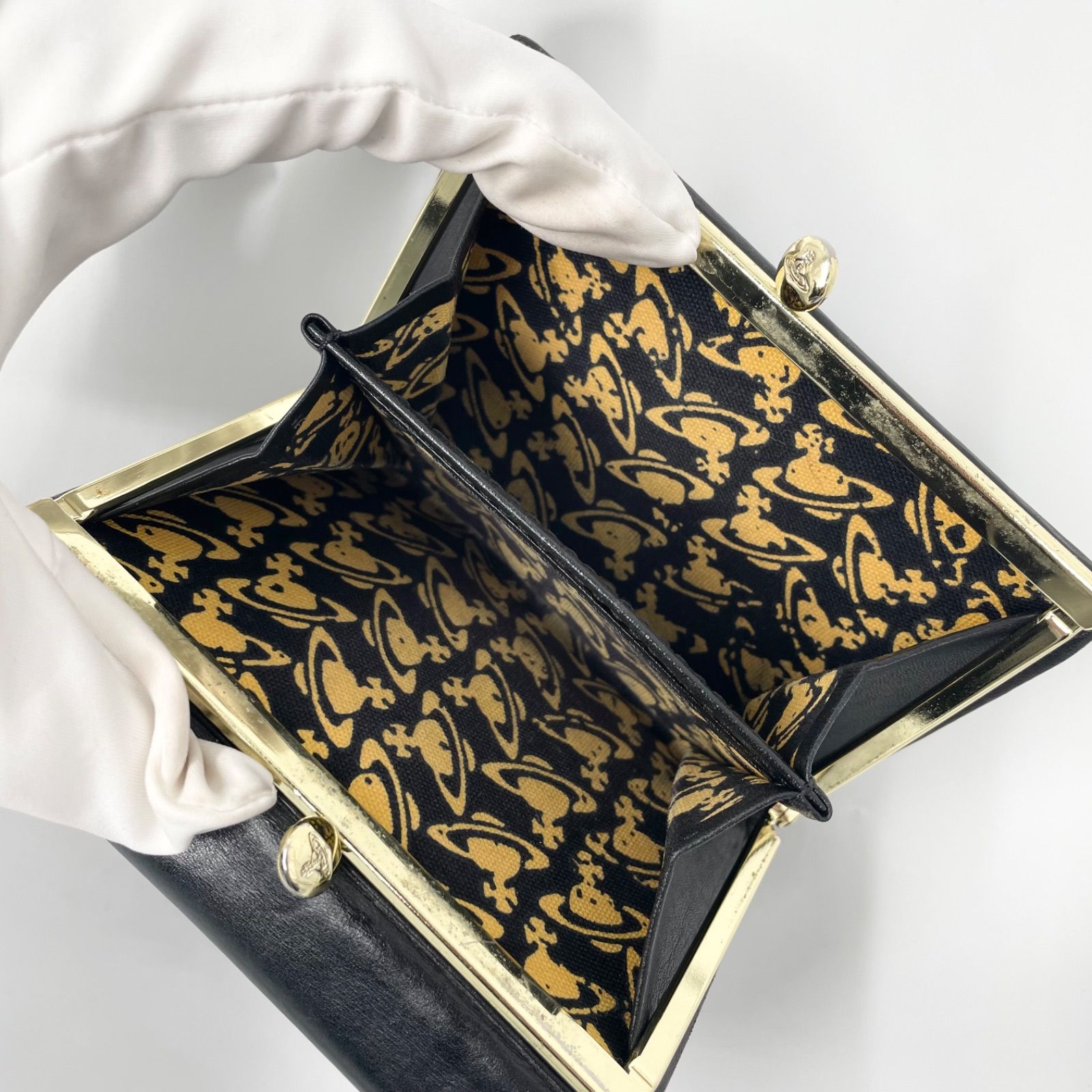 ⭐️新品⭐️Vivienne Westwood 三つ折り財布 がま口 ウォレット