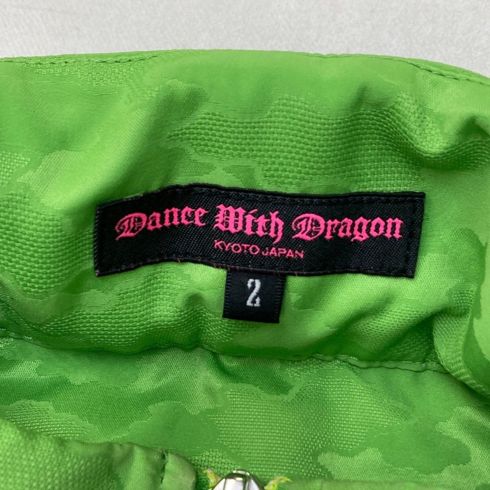 サイズ：2 DANCE WITH DRAGON ダンスウィズドラゴン  ジャケット カモフラ グリーン系 [240101432952] ゴルフウェア レディース ストスト DANCE WITH DRAGON ダンスウィズドラゴン ジャケット カモフラ