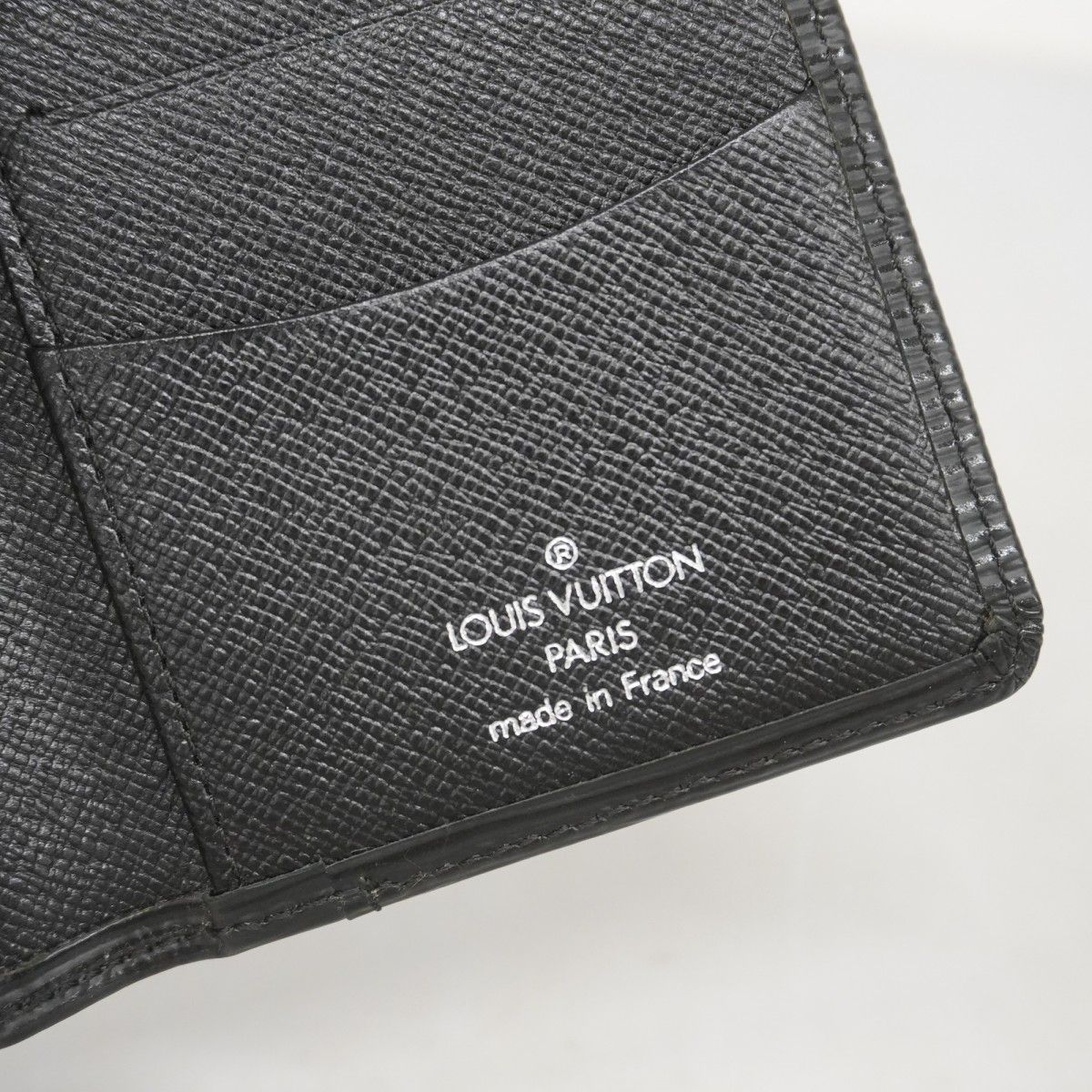 ルイ・ヴィトン Louis Vuitton エピ 名刺入れカード　M63582 ルイ・ヴィトン Louis Vuitton エピ 名刺入れカード M63582