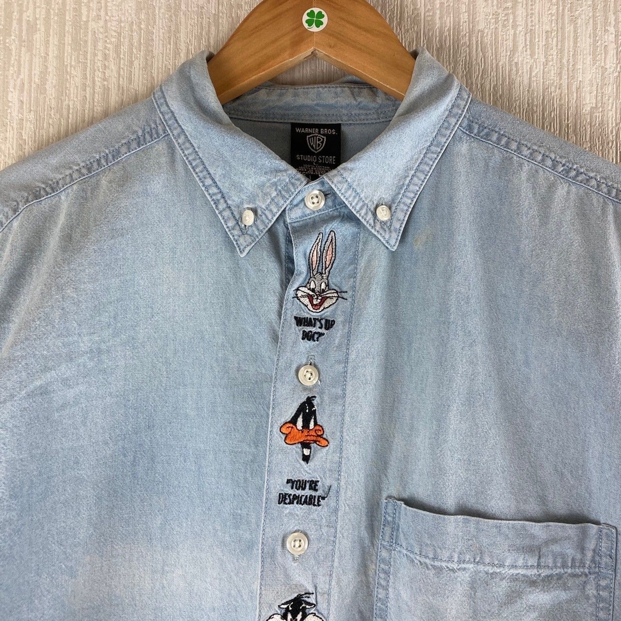 90sワーナーブラザーズ ルーニーテューンズ 刺繍デニムシャツ 90s WARNER BROS. ワーナーブラザーズ LOONEY TUNES ルーニー