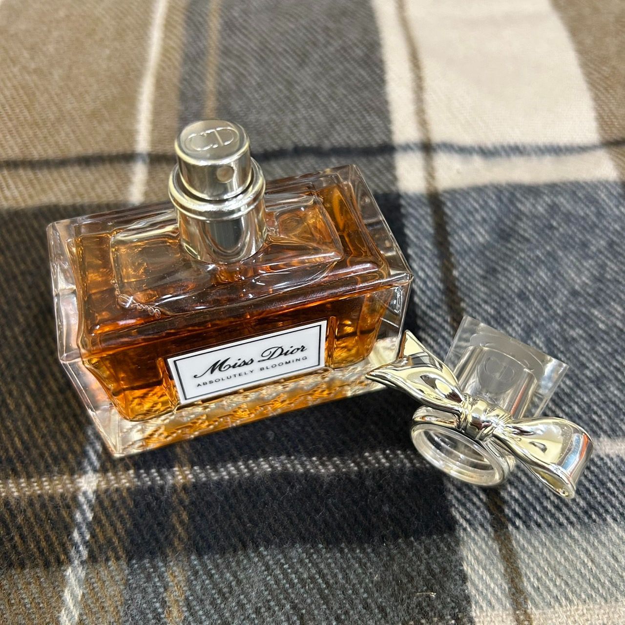 ディオール ミス ディオール アブソリュートリー ブルーミング