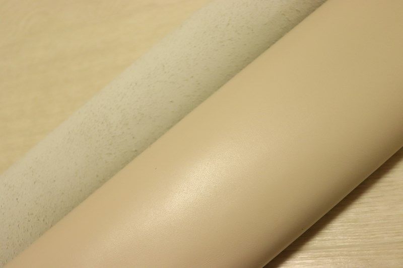 ベージュ系 235ds クロム革 牛革 国産 レザー スムース加工 半裁 一枚革 レザークラフト 革 皮 本革 diy 生地 材料