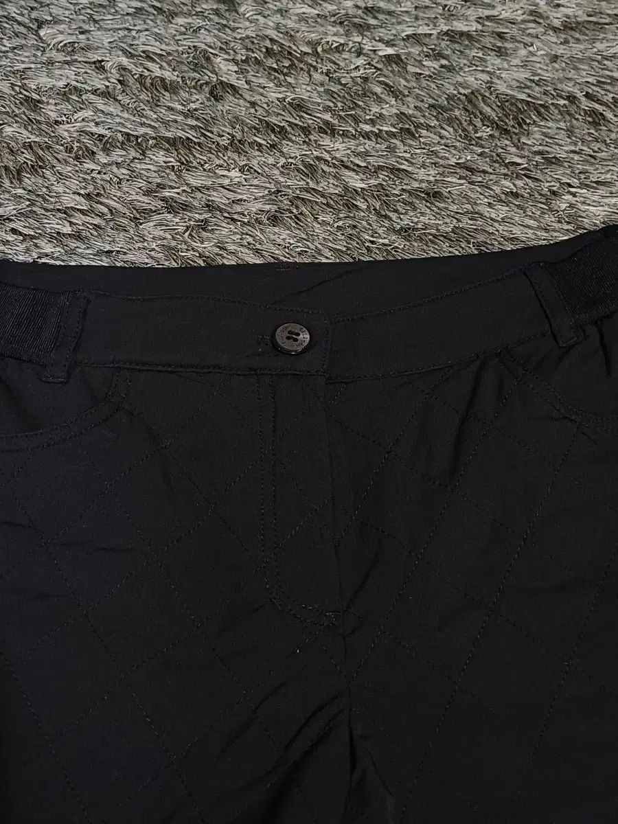 73 ELLE ゴルフウェア ダイヤモンド キルト ダウン レディース 半ズボン 29