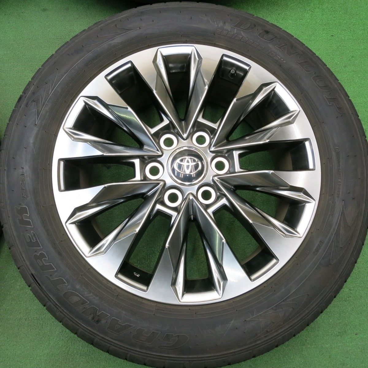 ランクル300 ZX純正夏用タイヤ 265/55R20 新品4本セット 2023年製 新車外し品】トヨタ ランドクルーザー300 ZX 純正 20in