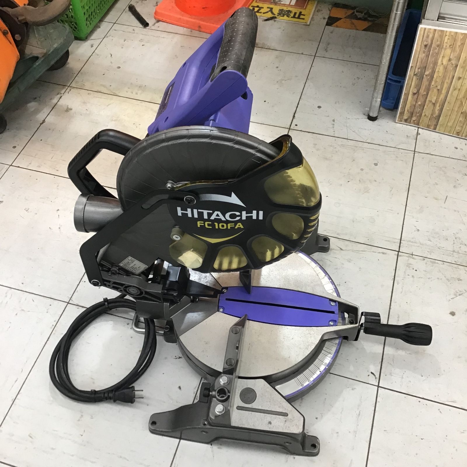 中古品】 HiKOKI/旧日立工機 卓上丸のこ FC10FA 【鴻巣店】 中古品】 HiKOKI/旧日立工機 卓上丸のこ FC10FA 【鴻巣店】