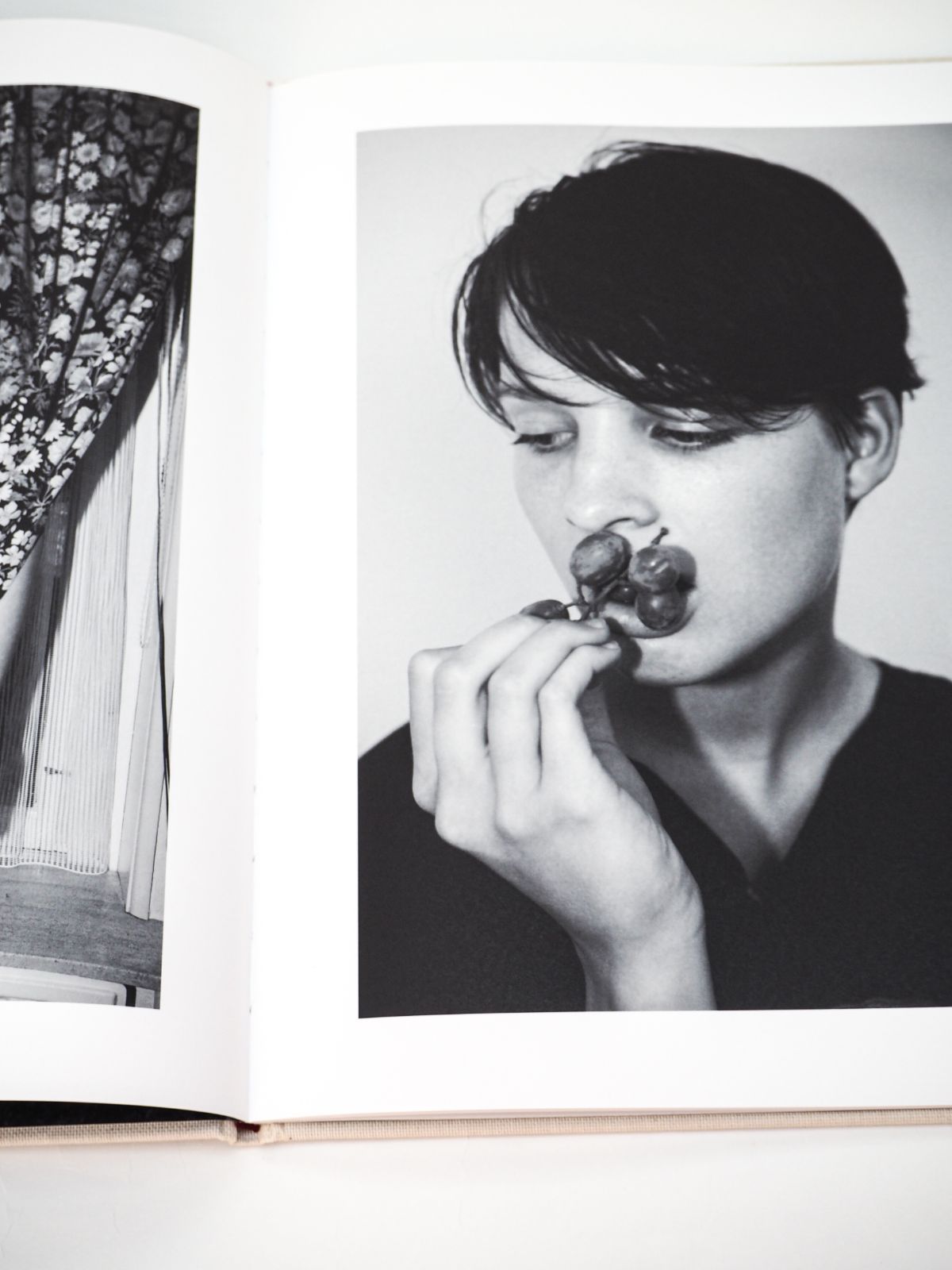 美品❗️Viviane Sassen SOL & LUNA 初版で貴重なサイン入り Sol & Luna（Second Edition） - Viviane Sassen