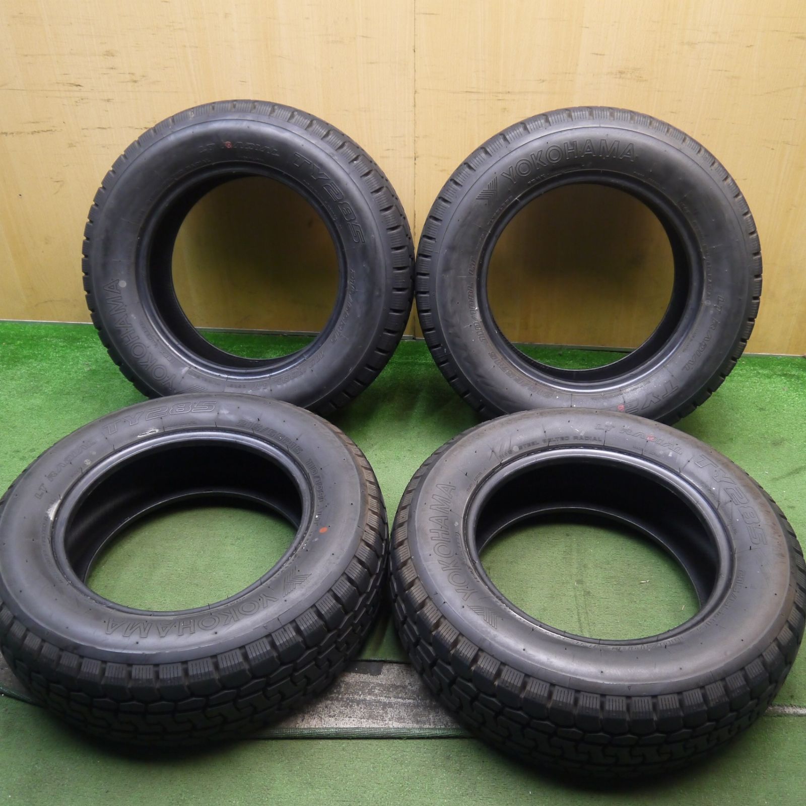 バリ溝 21年 9.5分以上 トラック タイヤ 215 65R15 110 108L ヨコハマ LT ラジアル TY285 ミックス オールシーズン 15インチ 5092904Hノタ