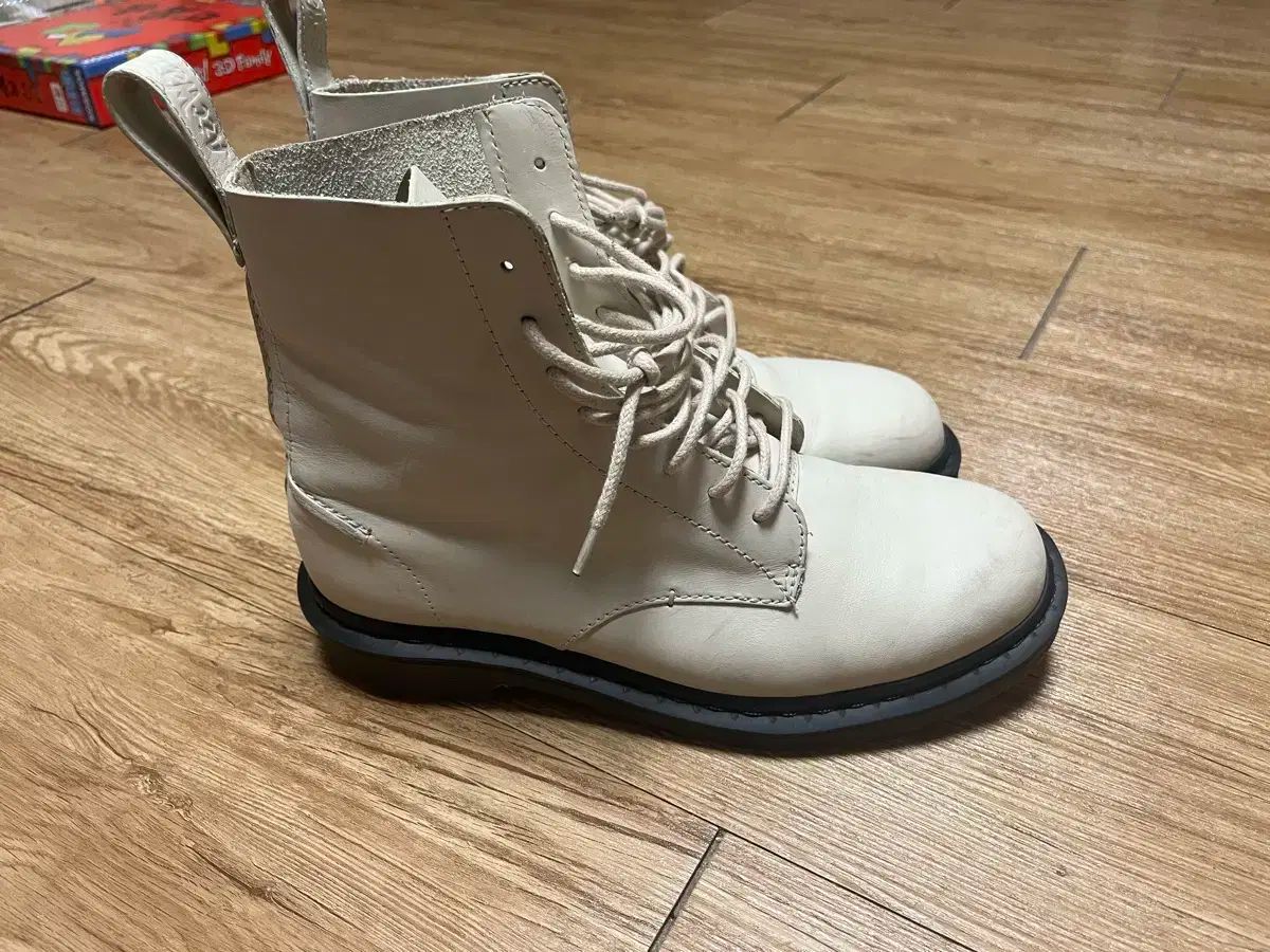 MARTENS ドクターマーチン