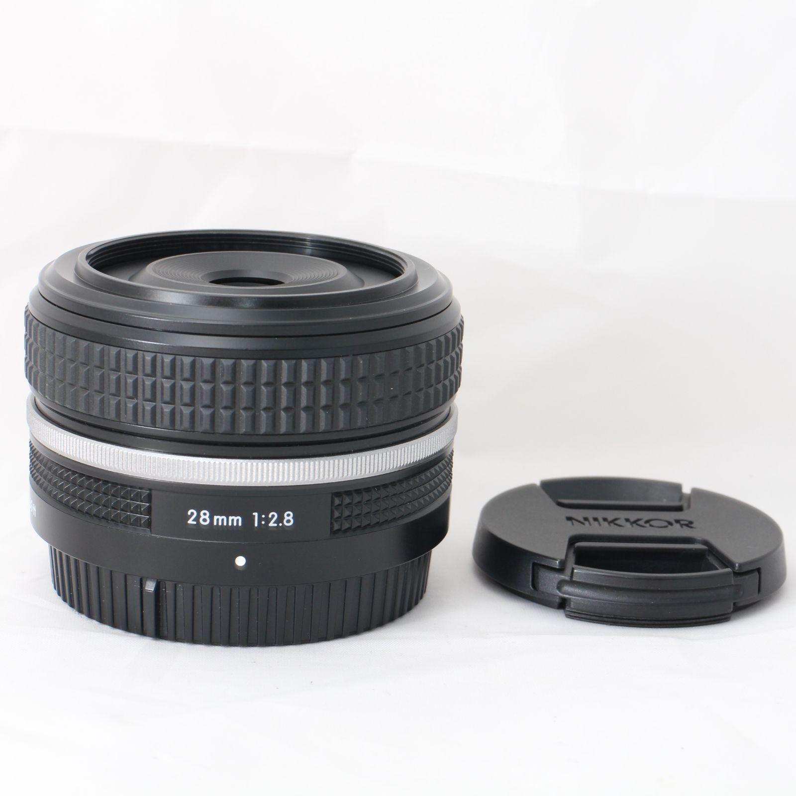 ☆美品☆ Nikon ニコン 広角単焦点レンズ NIKKOR Z 28mm f/2.8