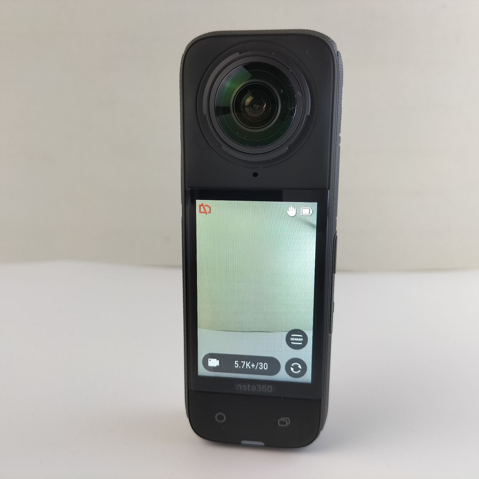  Insta 360 X 4 8 K 防水 360度 アクションカメラ K広角動画 135分連続撮影 AI編集 手ブレ補正 スポーツ 旅行 アウトドア インスタ360 アクションカメラ ウェアラブルカメラ本体