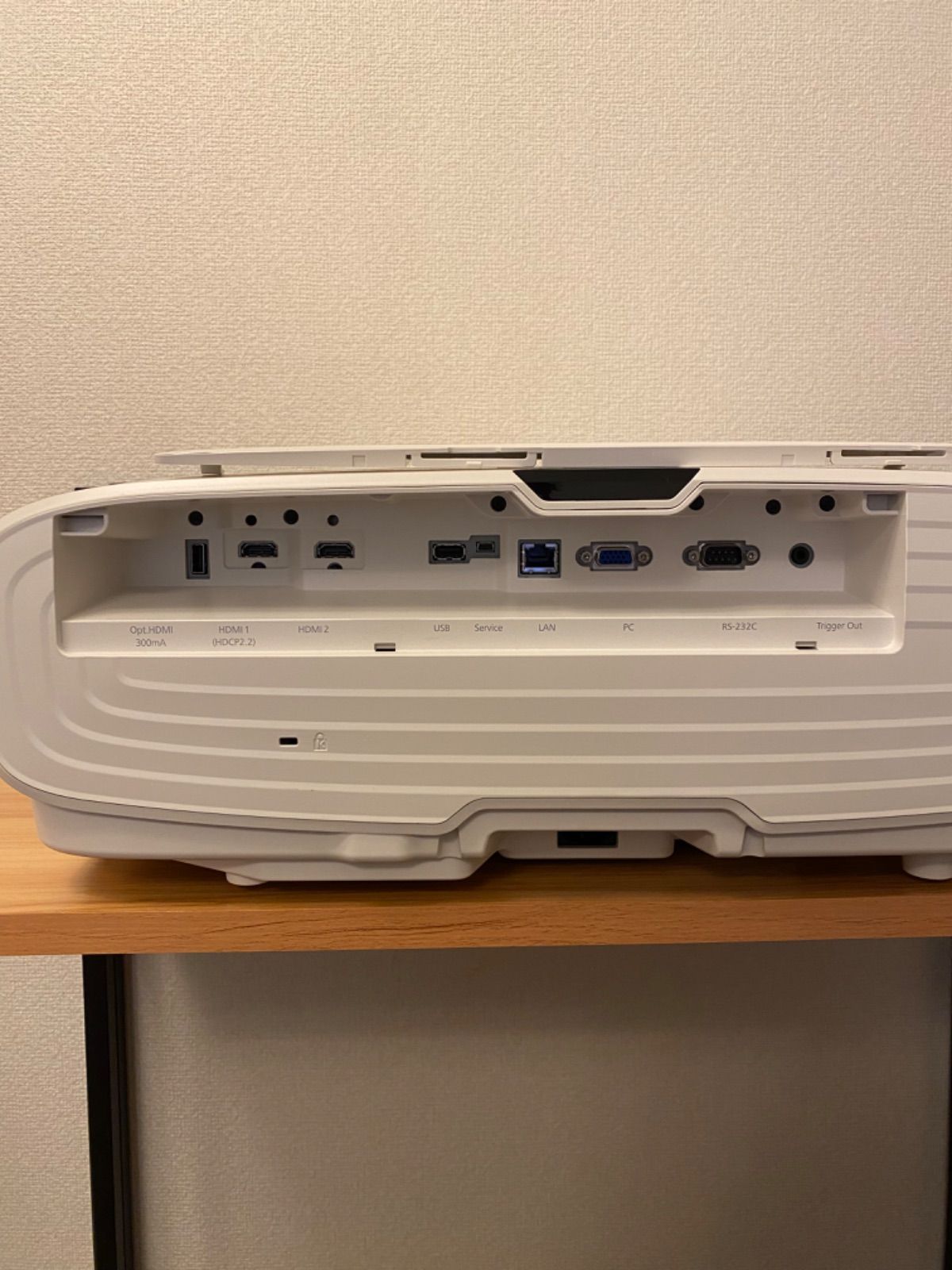 TW8300W