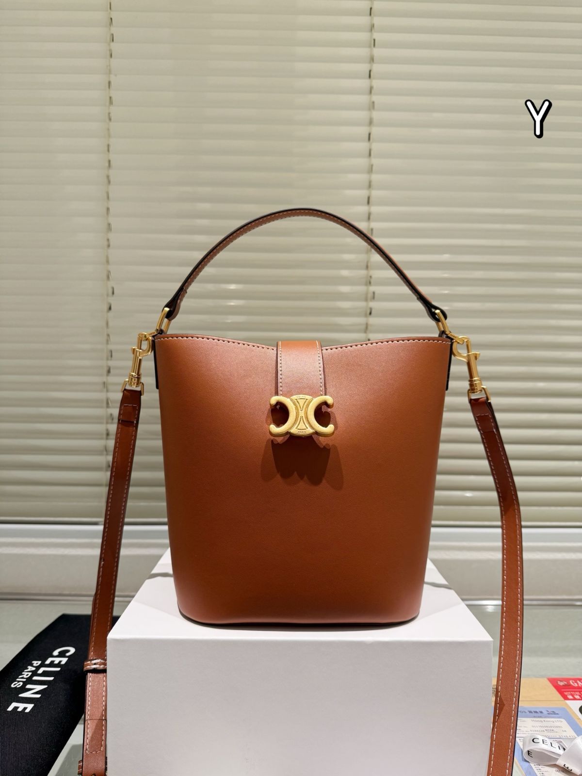 今日 CELINE TRIOMPHE トリオンフ バケットバッグ 24-WTO輸入2